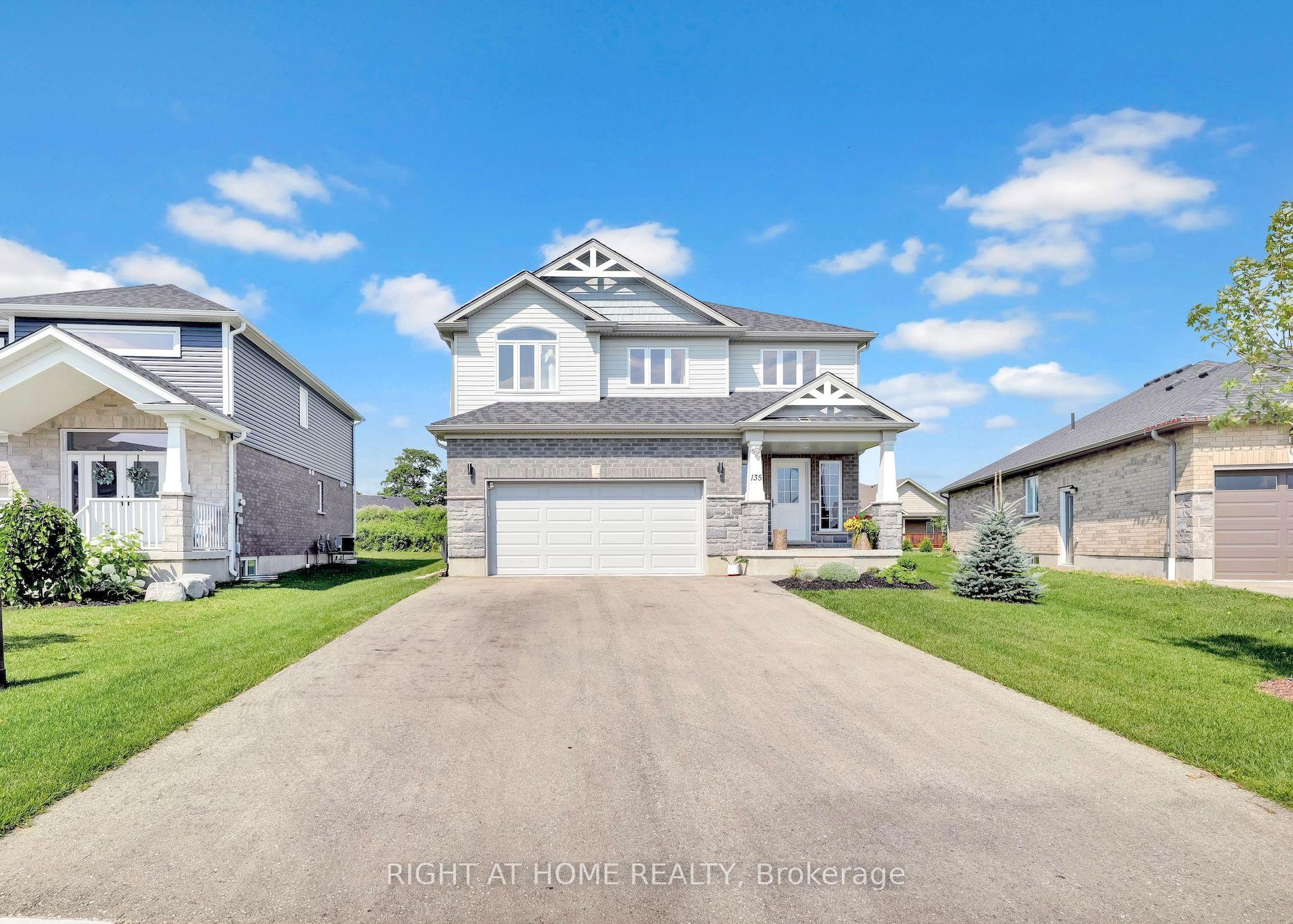 135 Stephenson Way, Minto — Detached for sale, photo 1