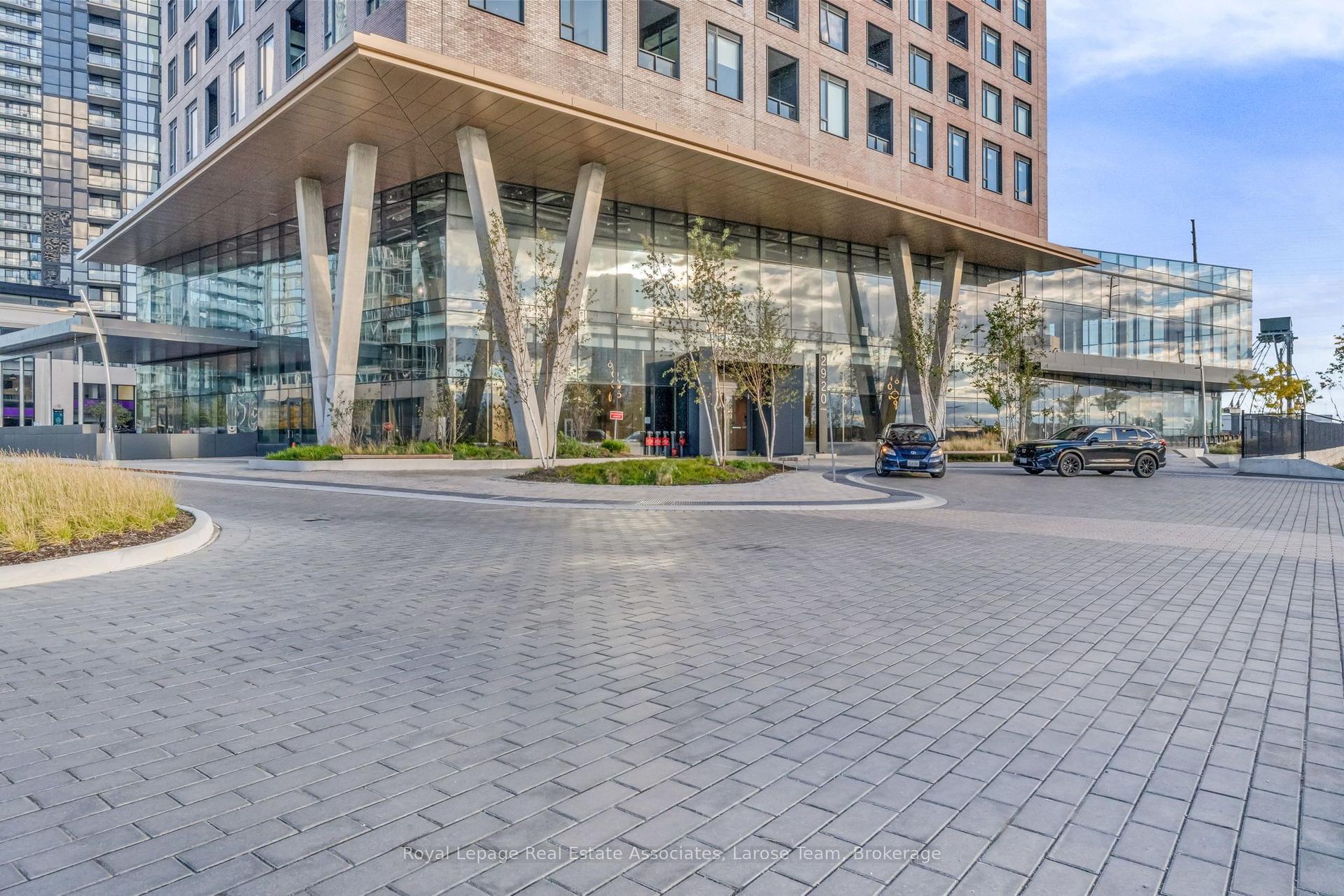 2920 Highway 7 Road 3707 #3707, Vaughan — Condo for sale, photo 1