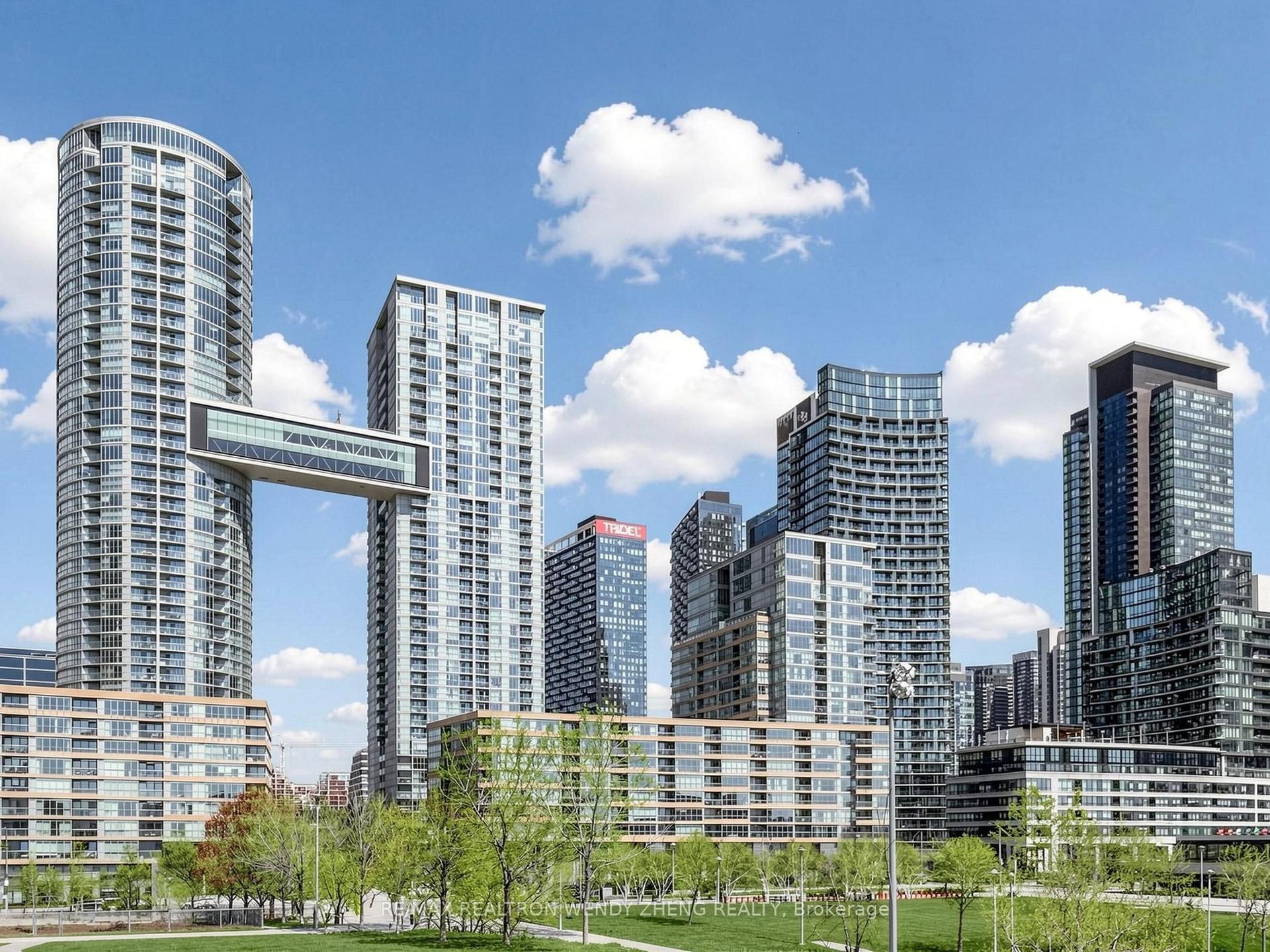 10 Capreol Court 1055 #1055 — photo 1