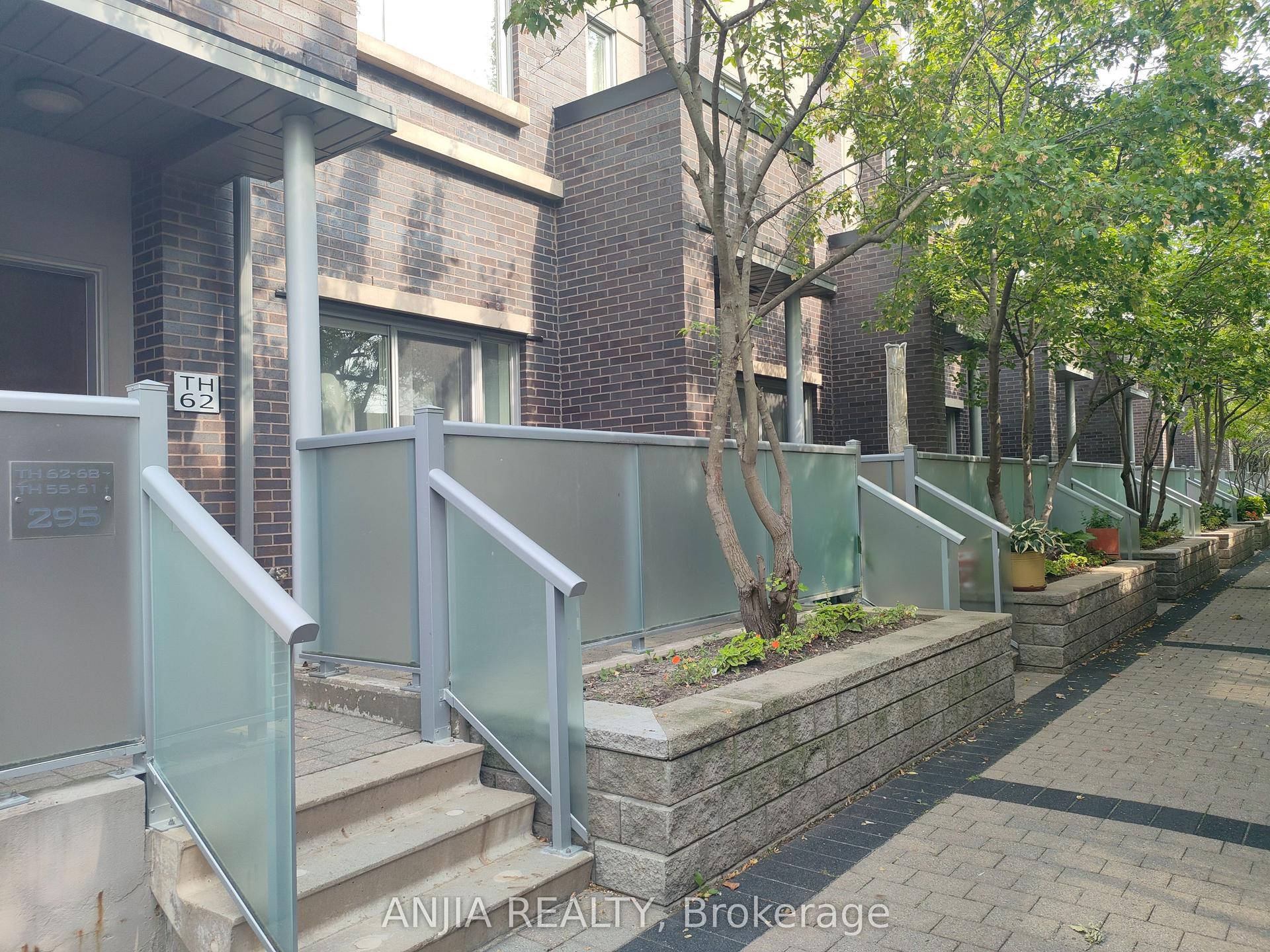 295 Village Green Square 62 #62, Toronto — Condo Town for lease, photo 1