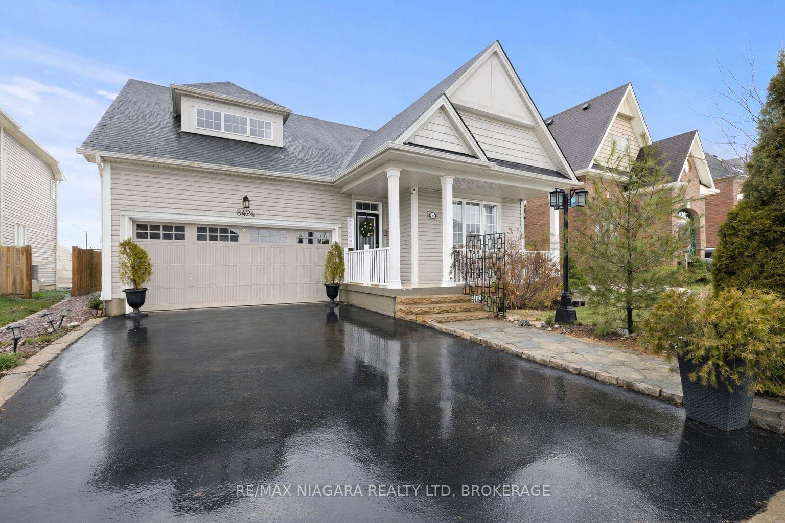 8424 Mulberry Drive — photo 1