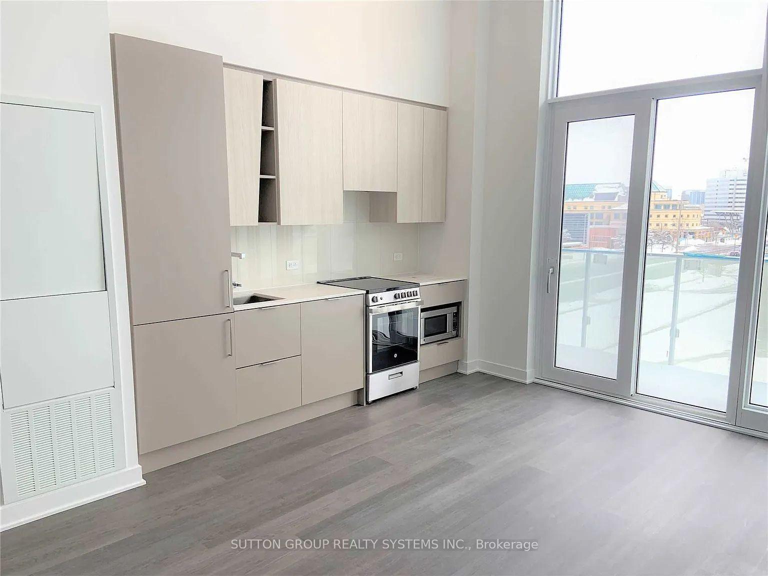 3900 Confederation Parkway 414 #414, Mississauga — Condo for lease, photo 1