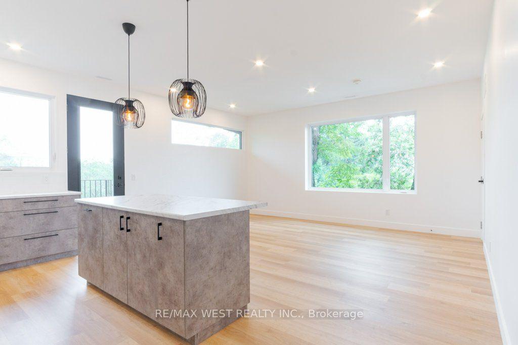 63 Lonborough Avenue — photo 1