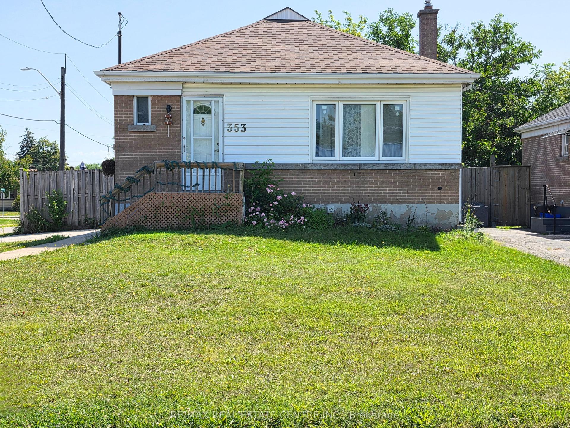 353 East 21st Street, Hamilton — Detached for lease, photo 1