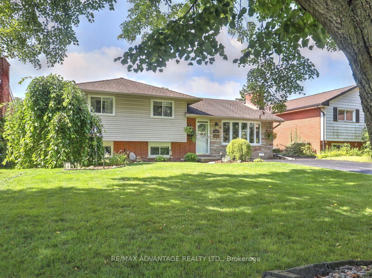 45 Agincourt Gardens, London South — Detached for sale, photo 1