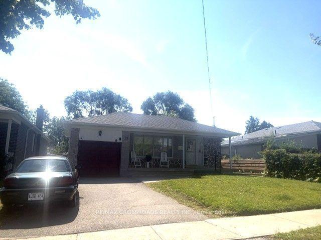 65 Romulus Drive, Toronto — Detached for lease, photo 1