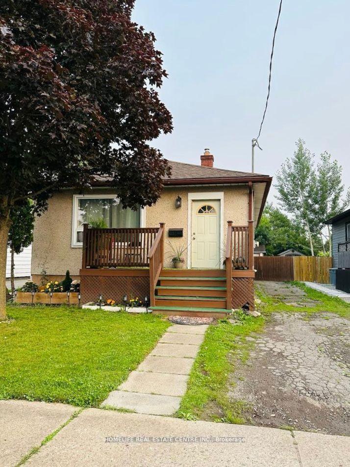 10 Parkwood Drive, St. Catharines — Detached for sale, photo 1