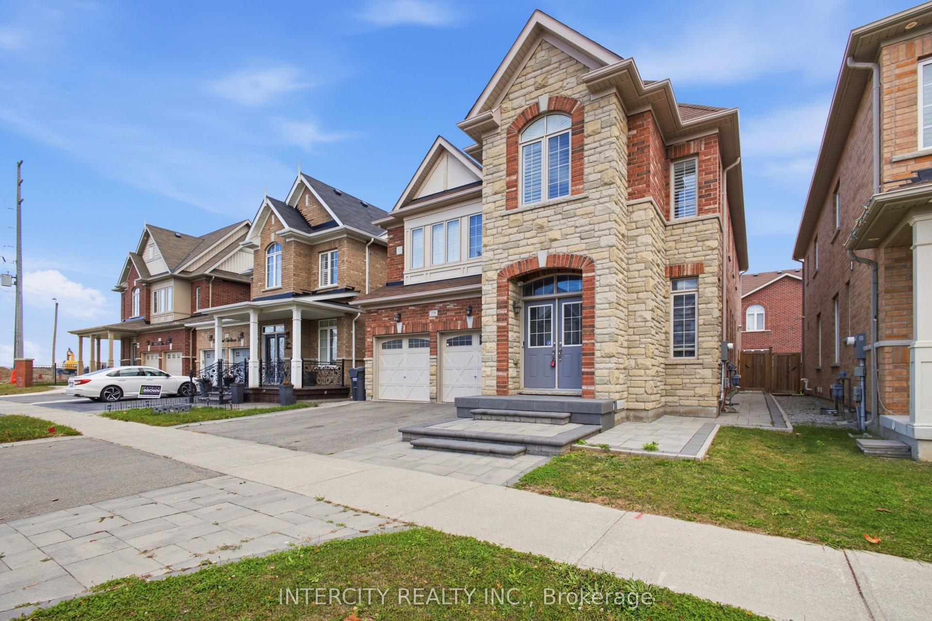 379 Robert Parkinson Drive, Brampton — Detached for lease, photo 1