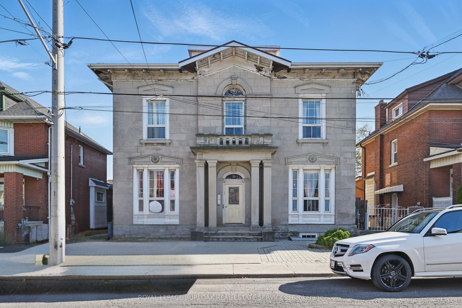 55 Barton Street W, Hamilton — Multiplex for sale, photo 1