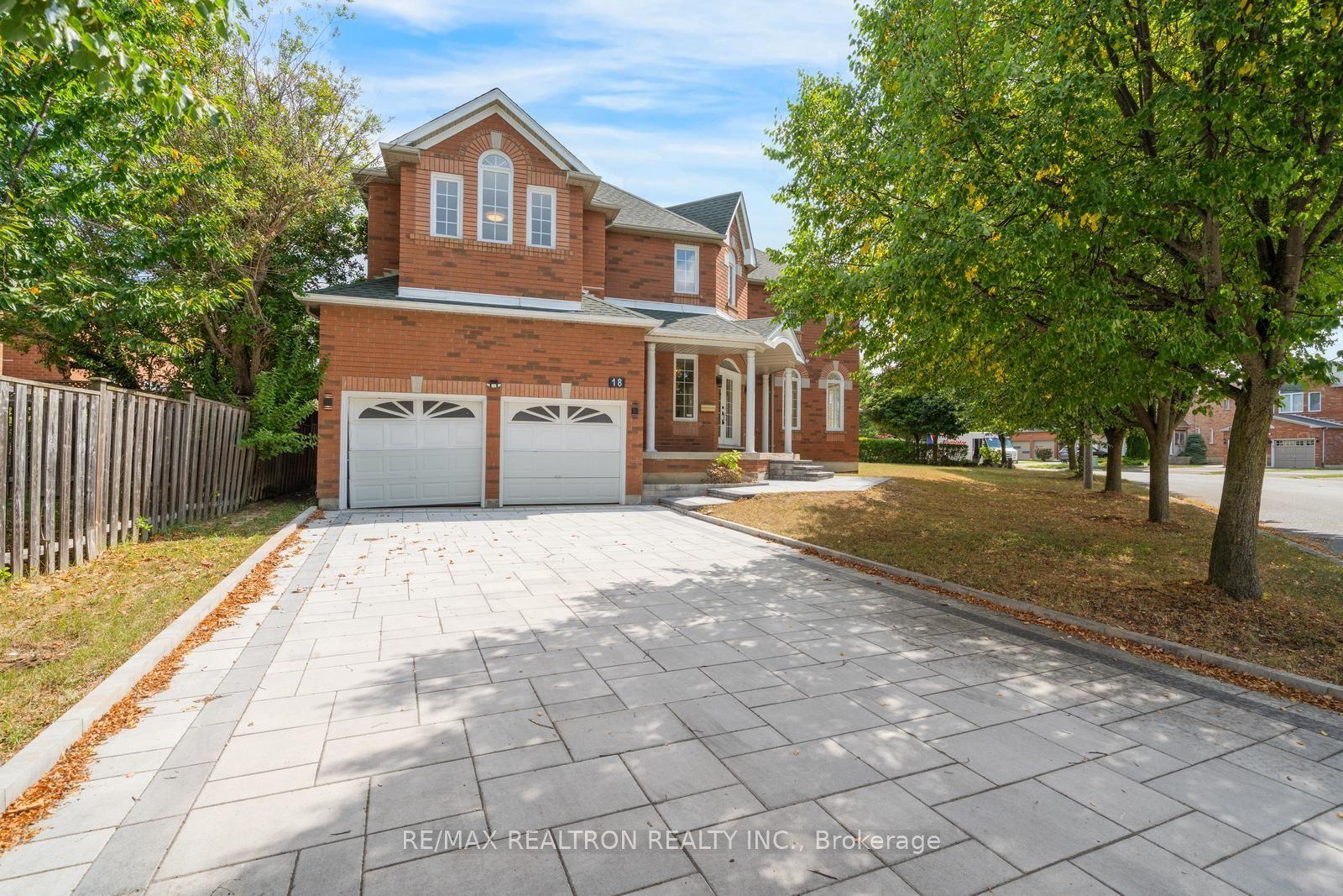 18 Formosa Drive, Richmond Hill — Detached for sale, photo 1