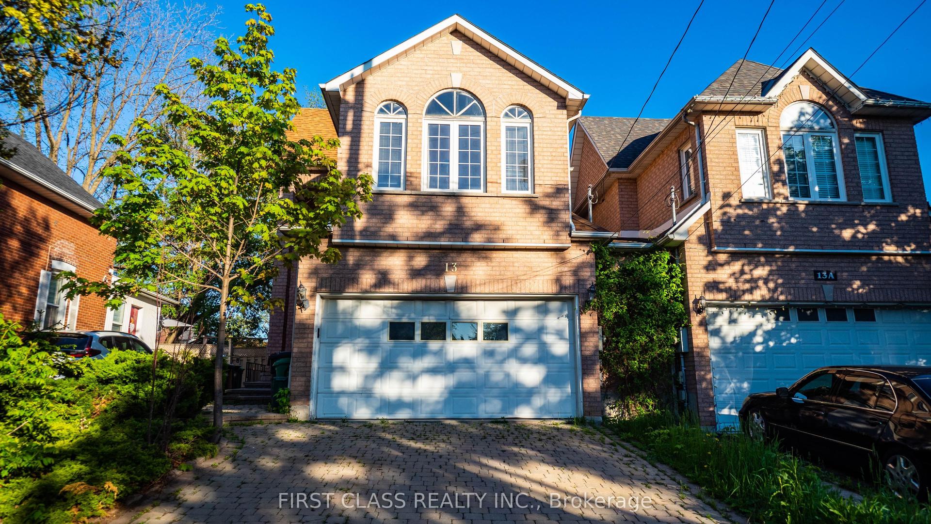13 Princess Street, Mississauga — Detached for lease, photo 1