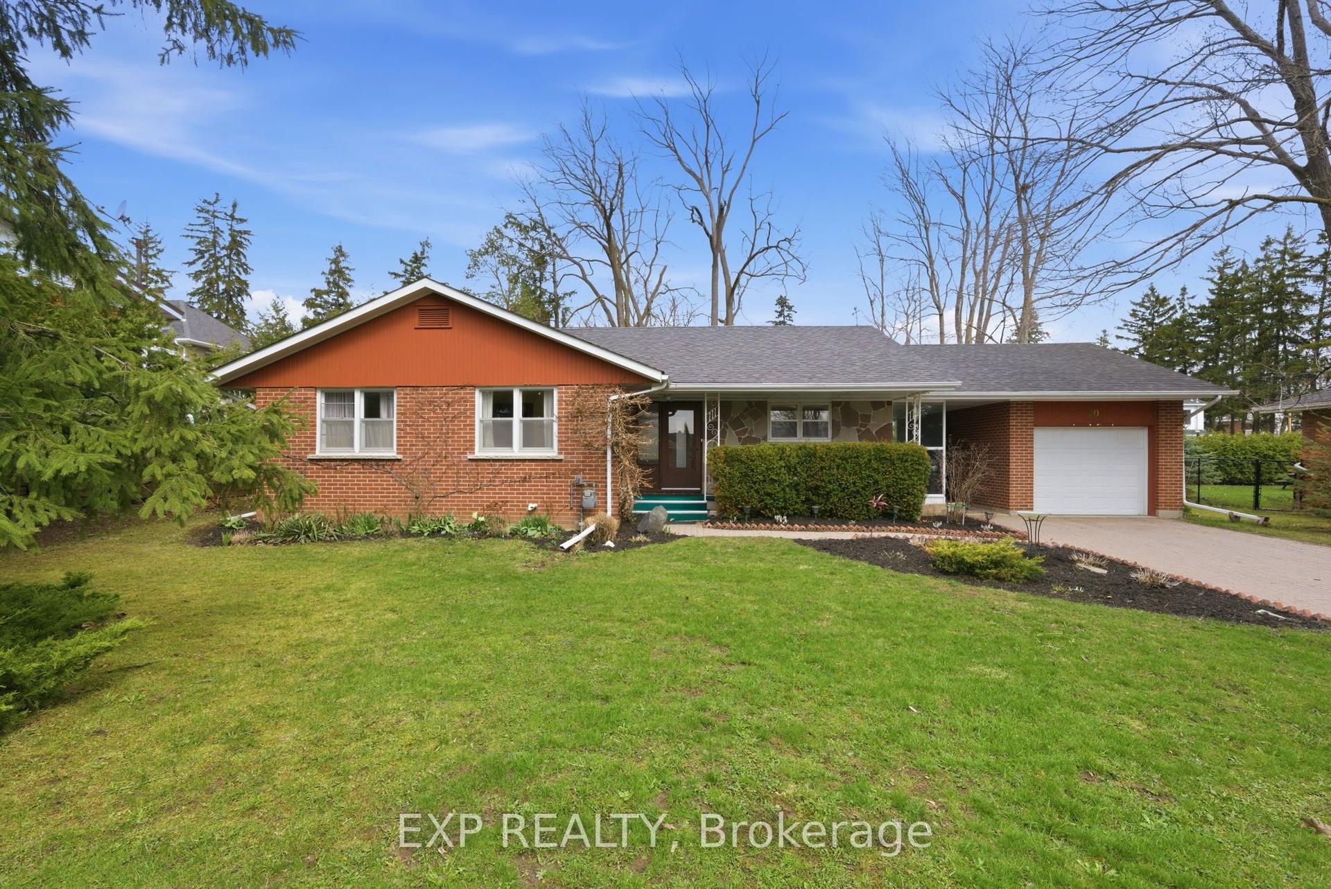 20 Roosevelt Street — photo 1