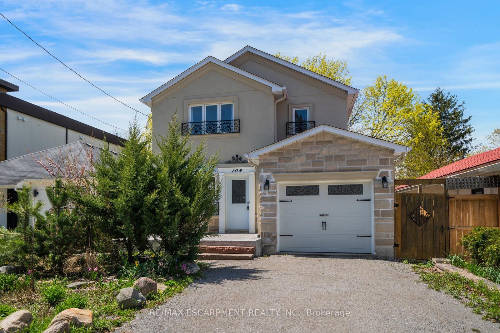 108 Olde Bayview Avenue, Richmond Hill — Detached for sale, photo 1