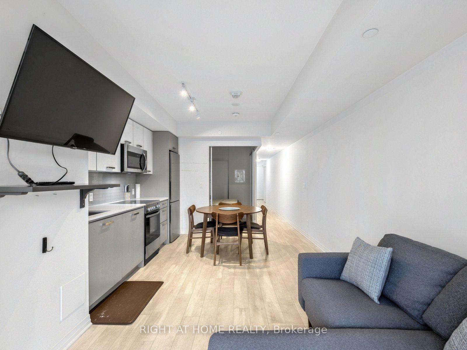 1630 Queen Street E 211 #211, Toronto — Condo for lease, photo 1