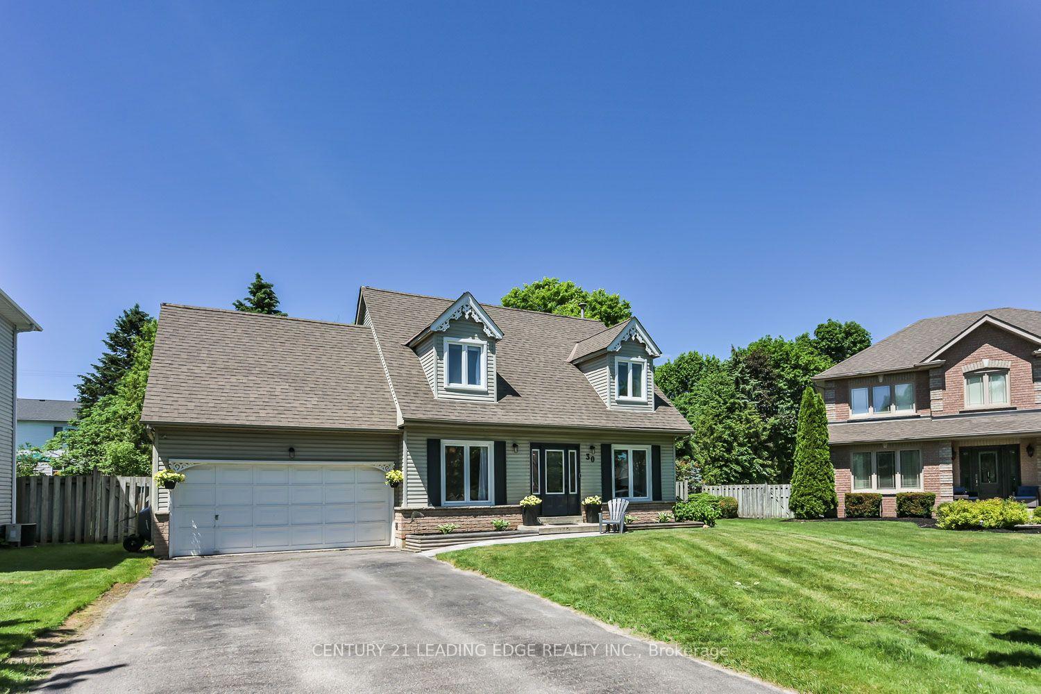 30 McGuire Crescent, Uxbridge — Detached for sale, photo 1