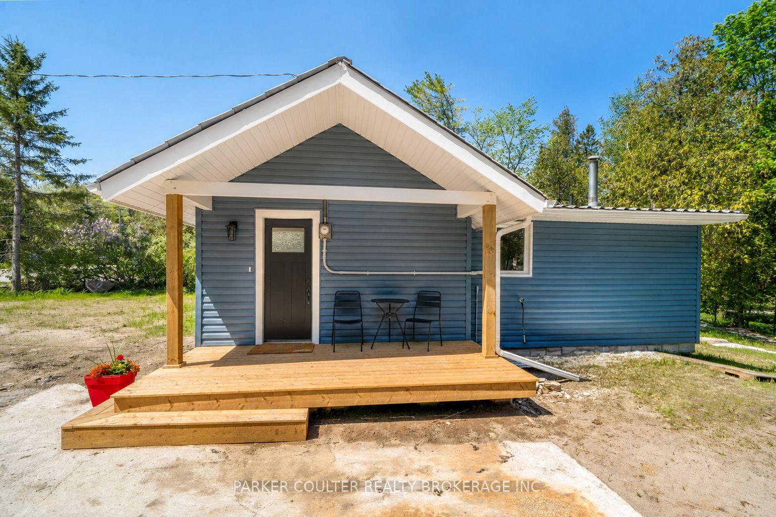 14 Earldom Boulevard — photo 1
