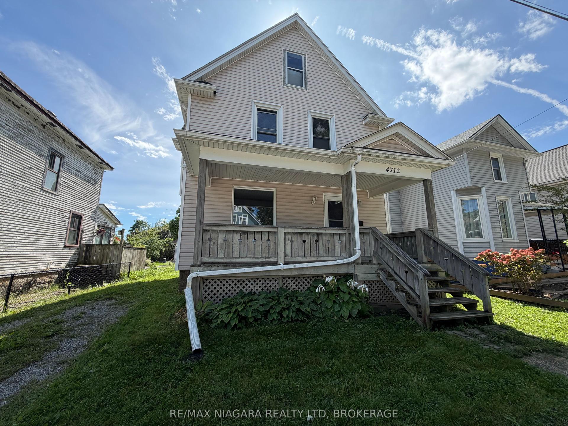 4712 Cookman Crescent, Niagara Falls — Detached for lease, photo 1