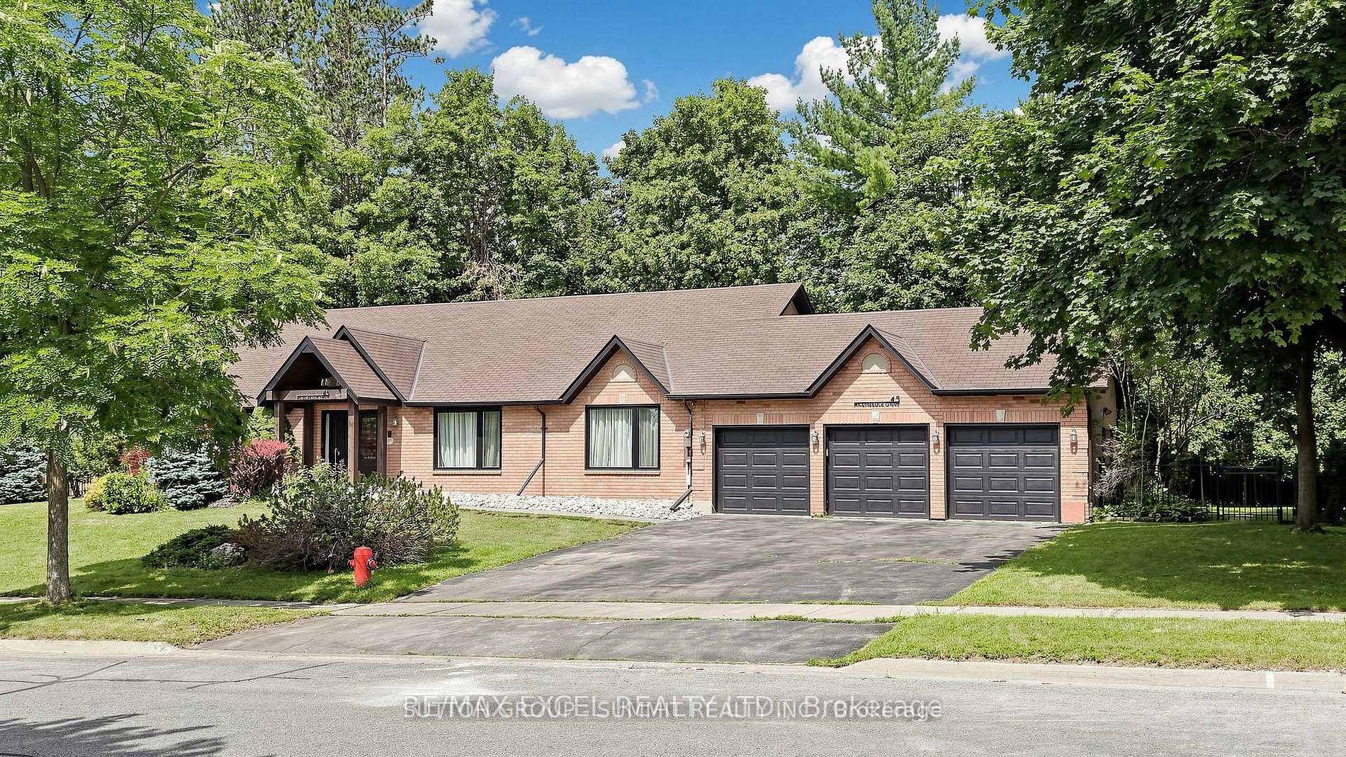 45 PINENEEDLE Drive 1 #1, Aurora — Detached for lease, photo 1
