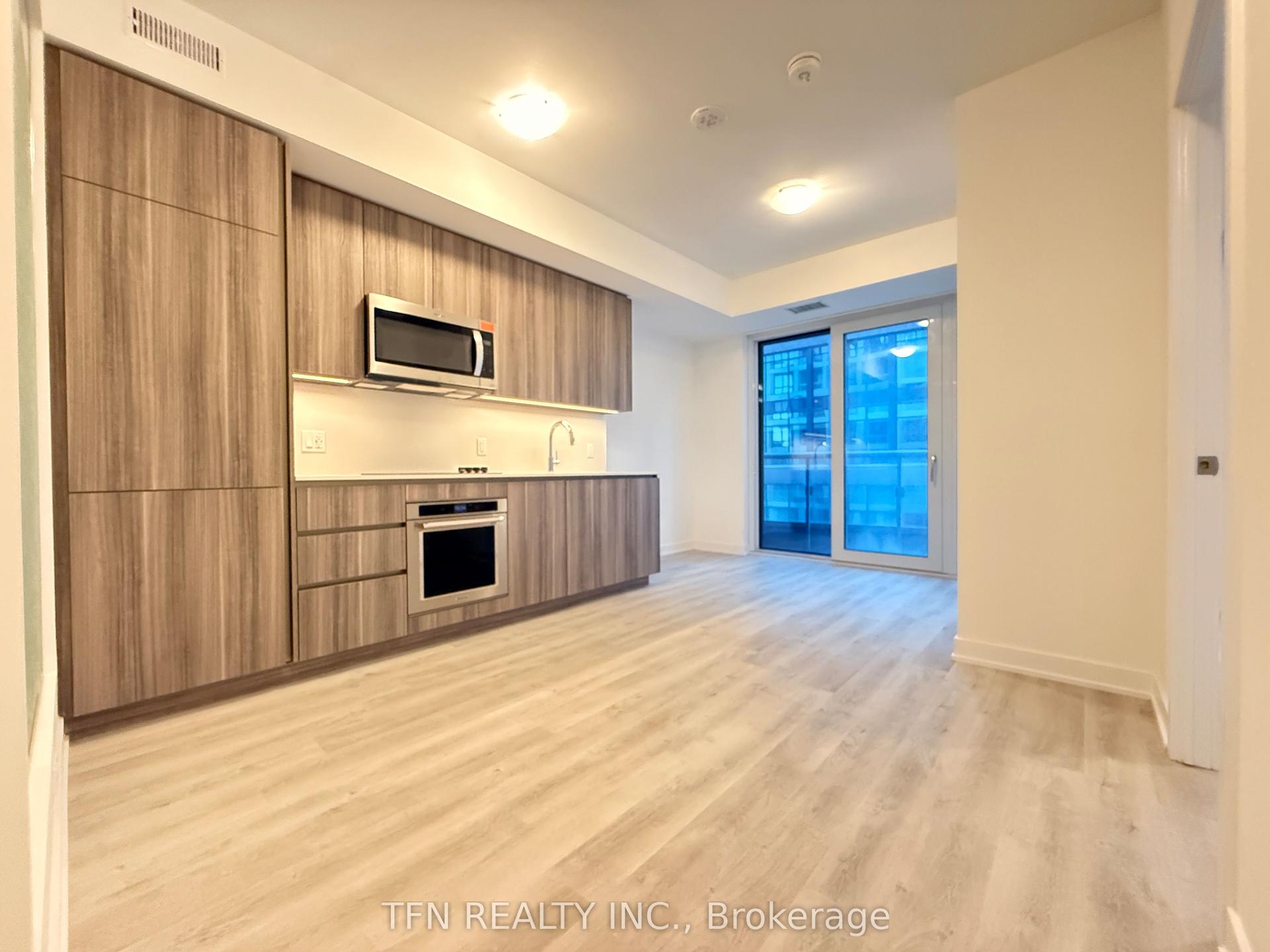 15 Richardson Street 727 #727 — photo 1