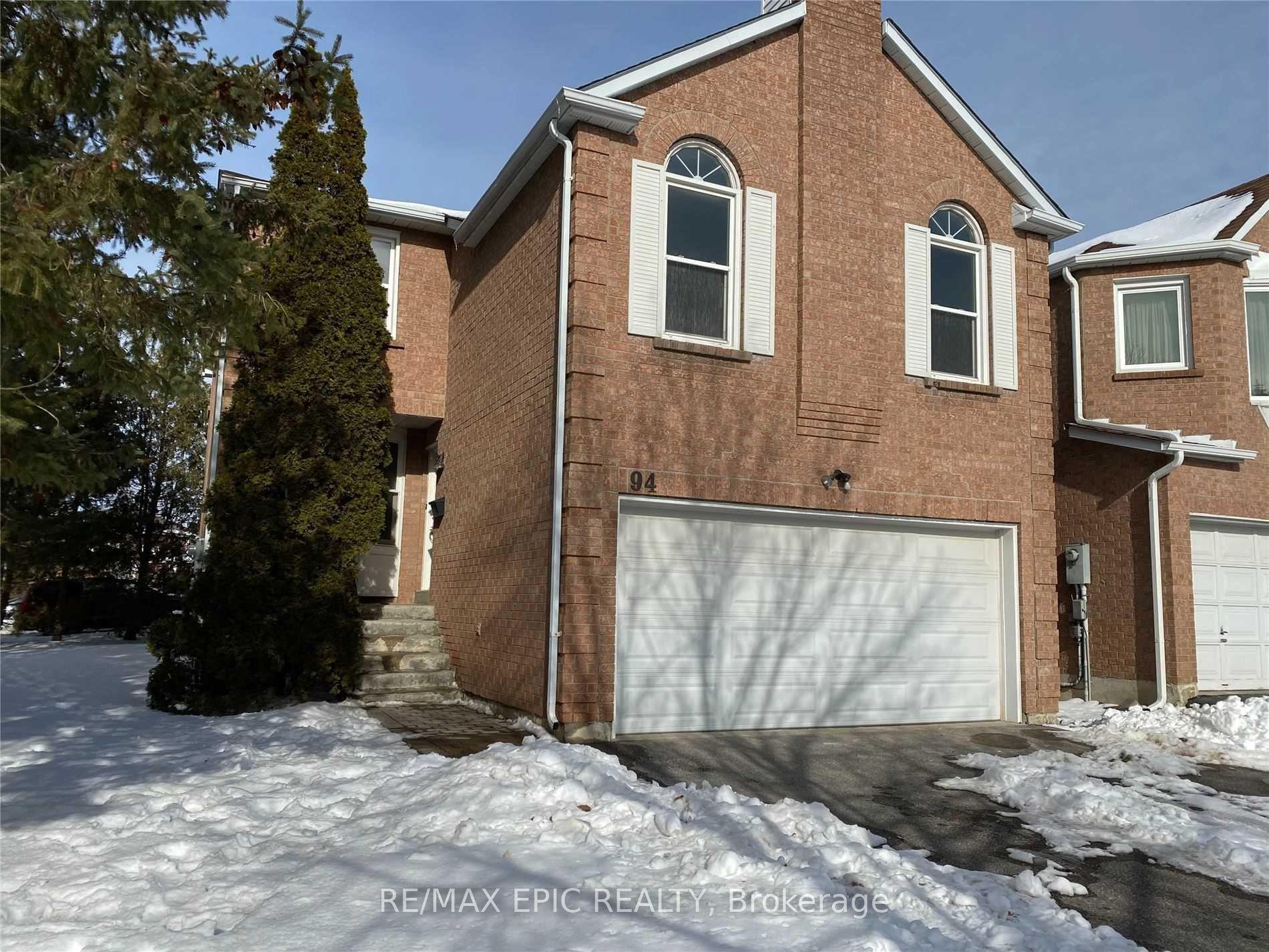 94 Pinewood Drive — photo 1