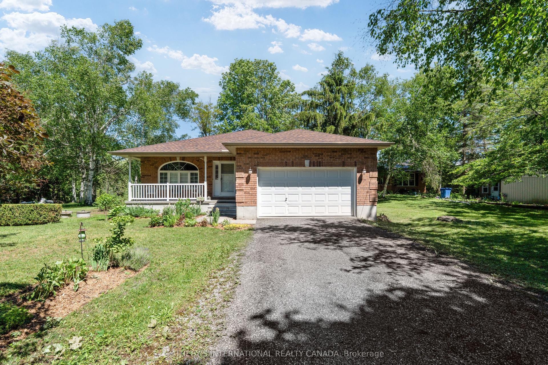 63 Pinecrest Road — photo 1