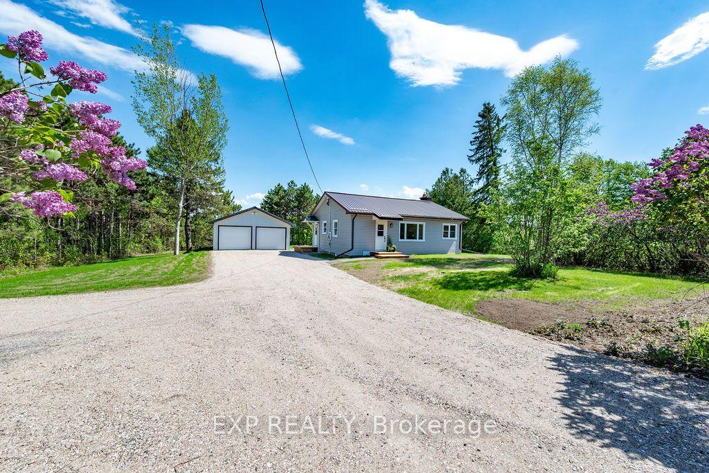 1482 Gillan Road — photo 1