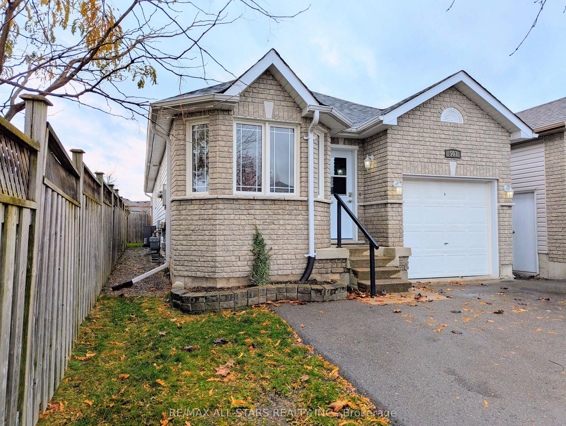 507 Clancy Crescent — photo 1