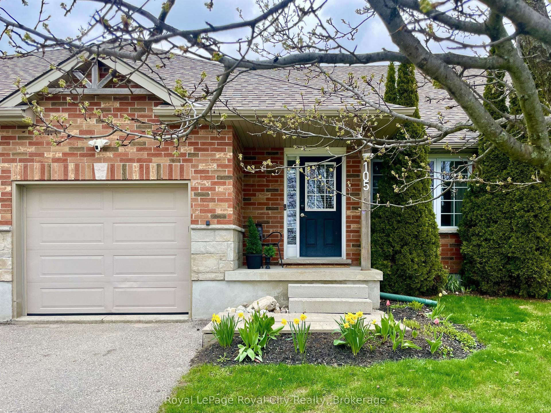 105 Spencer Drive — photo 1