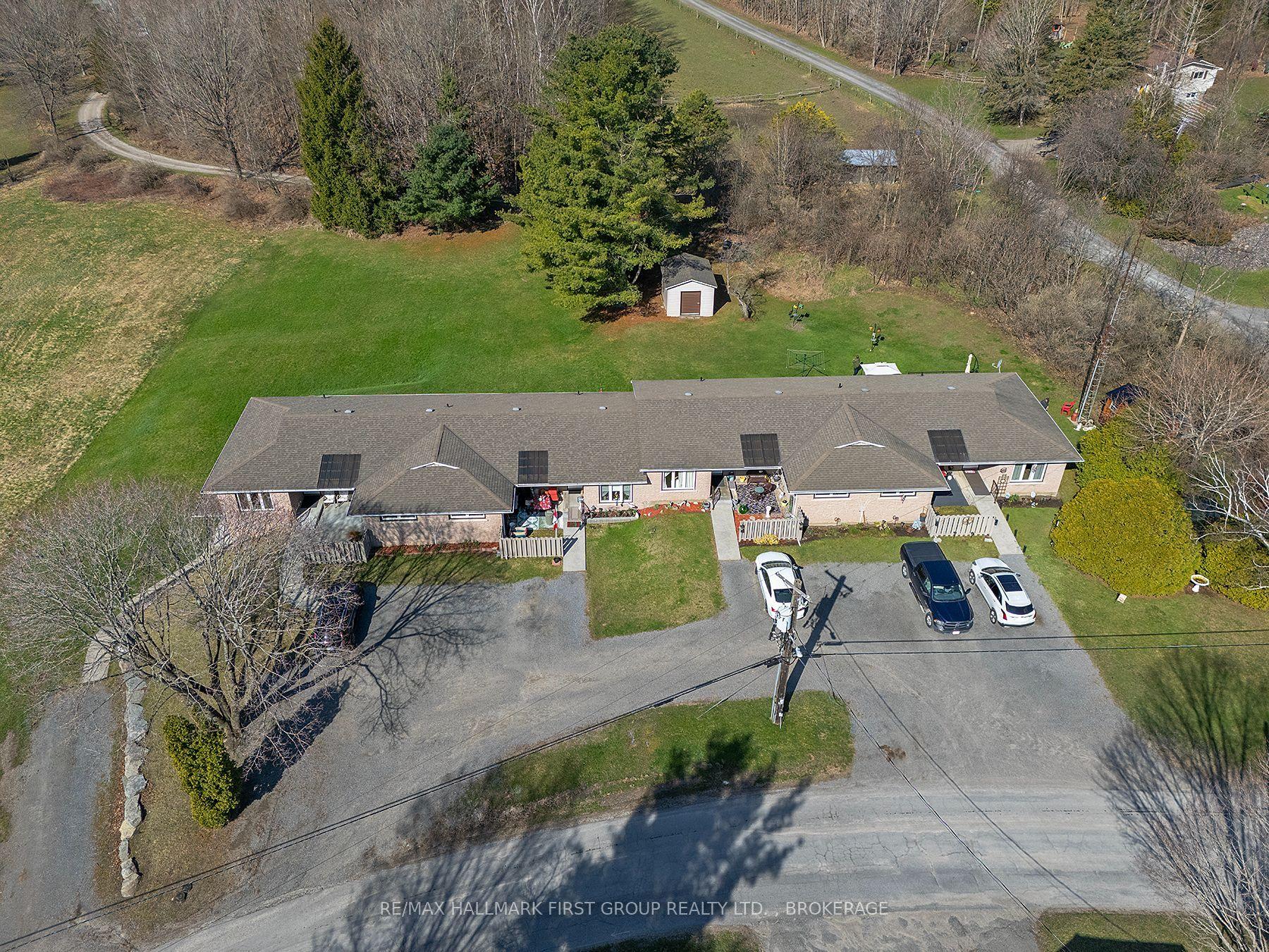 128 Haskins Point Road, Leeds and the Thousand Islands — Multiplex for sale, photo 1