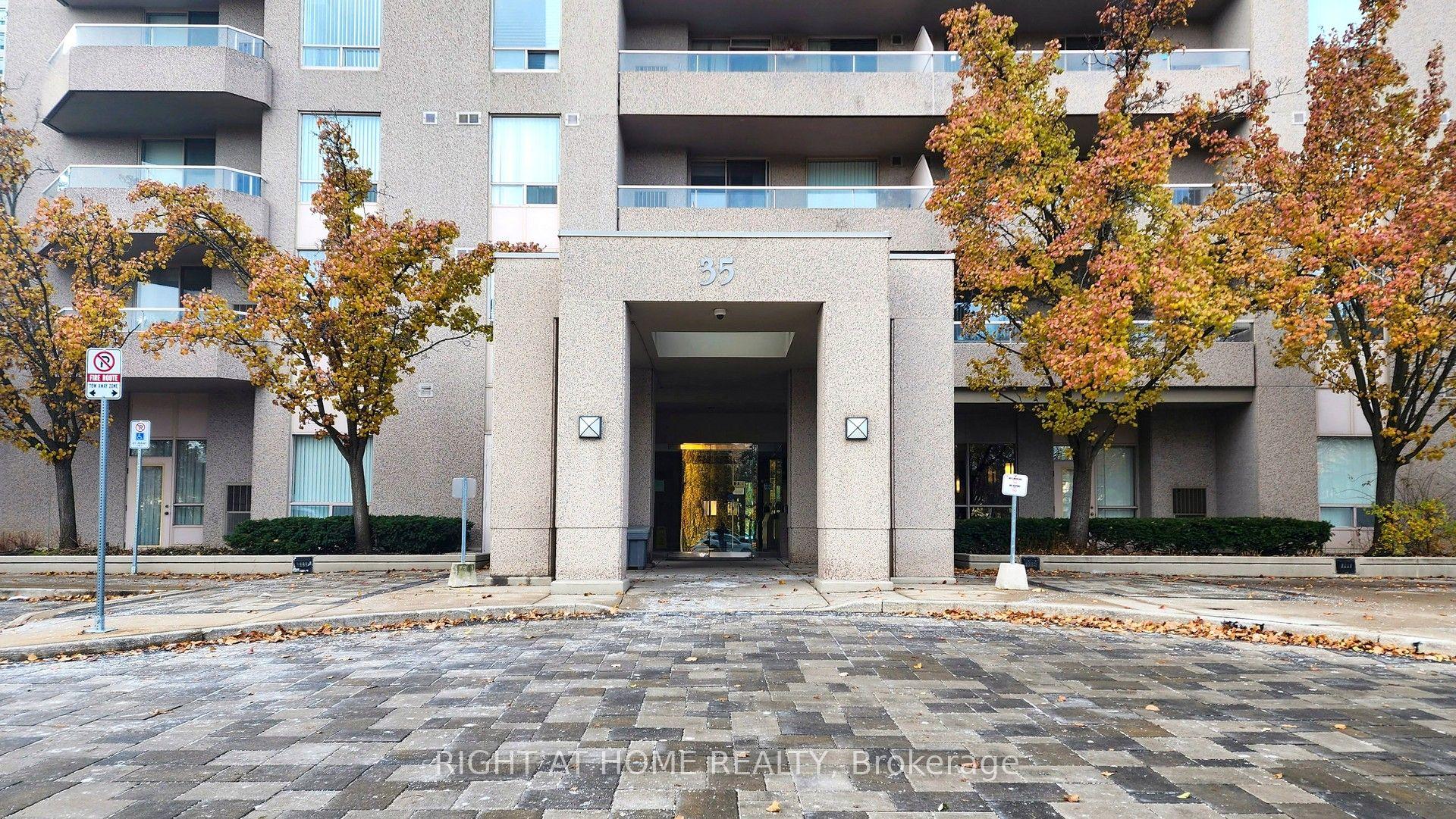 35 Empress Avenue 207 #207 — photo 1