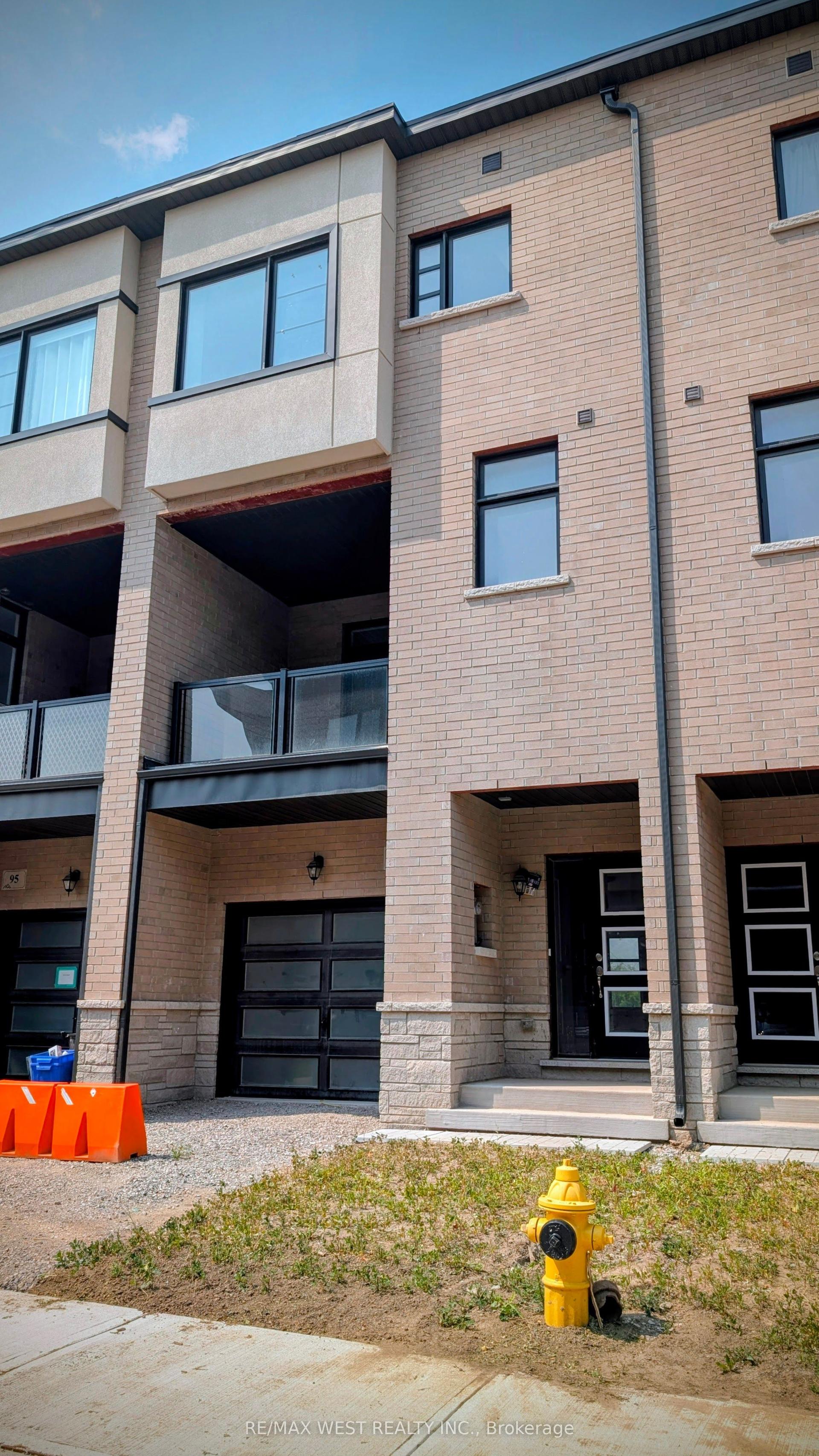 91 Inverary Crescent, Vaughan — Townhouse for lease, photo 1
