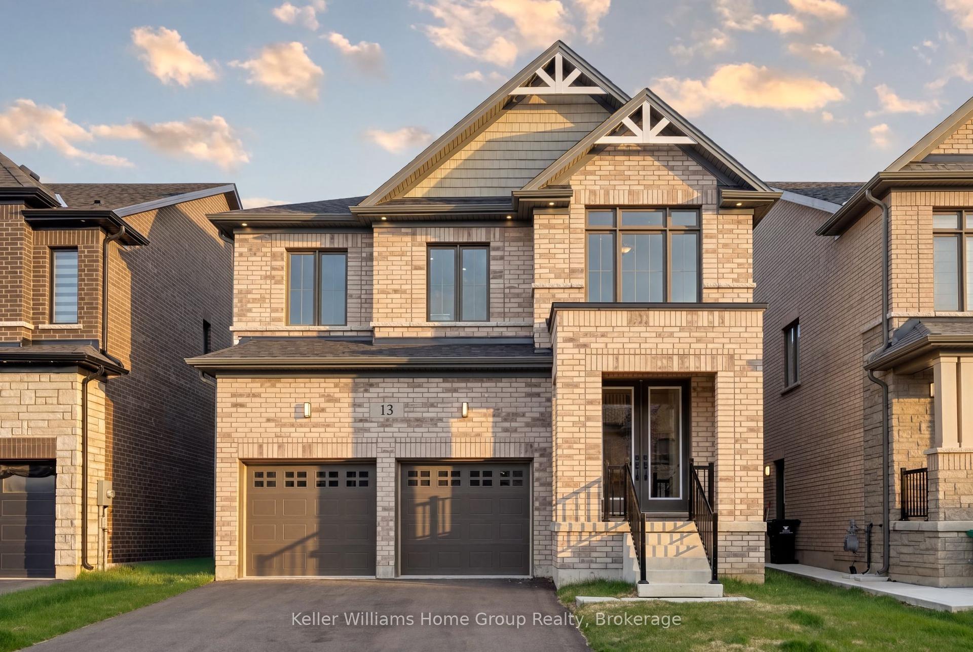 13 Mary Watson Street, North Dumfries — Detached for sale, photo 1