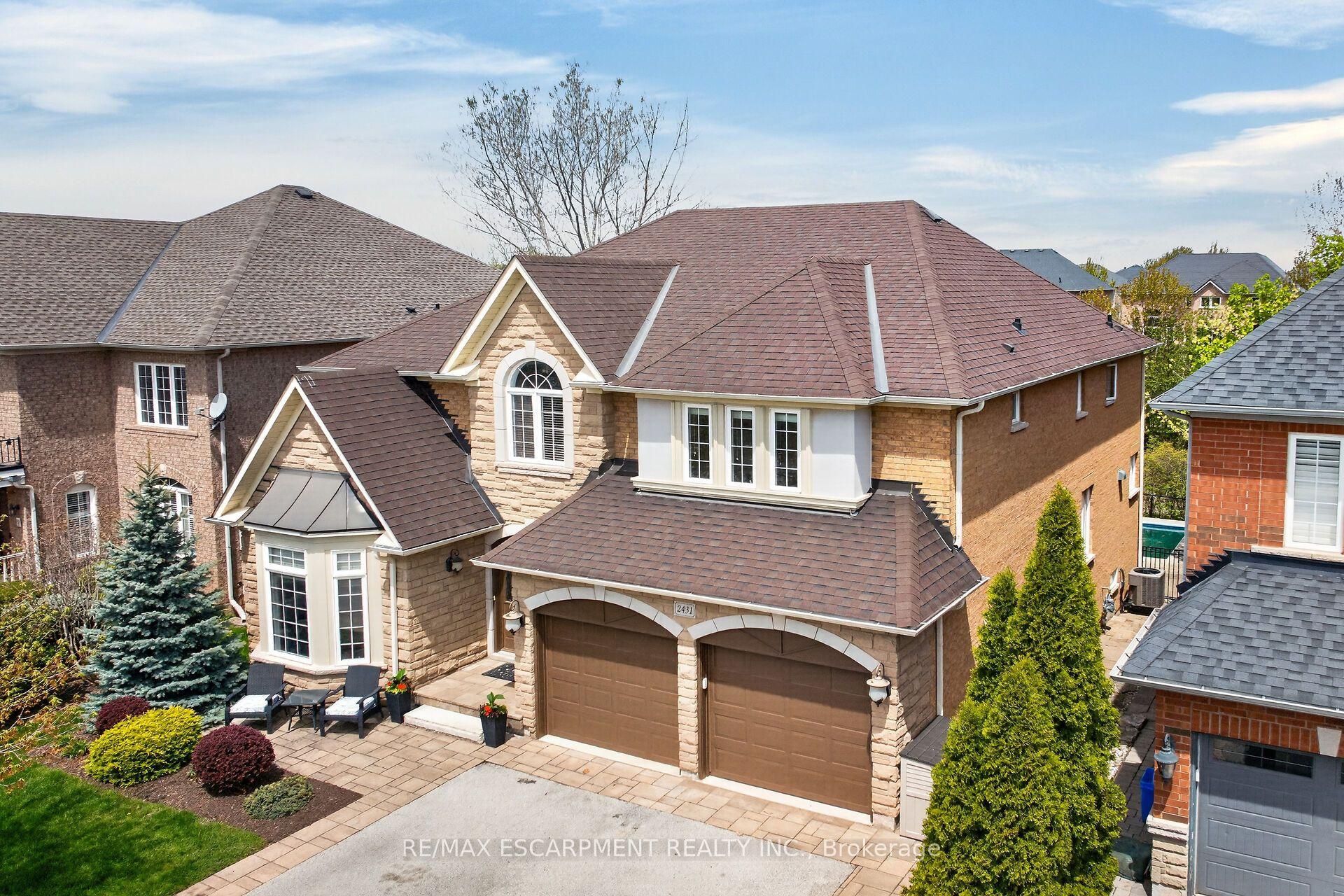 2431 Castlebrook Road — photo 1
