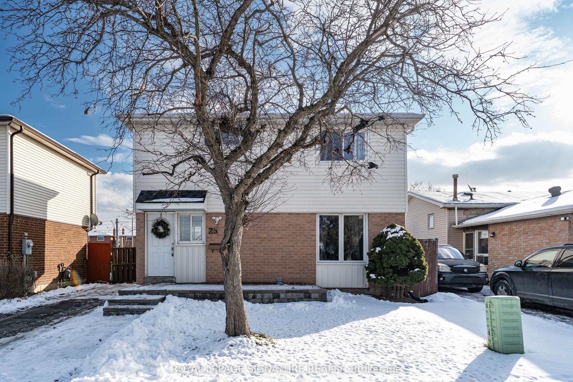 25 Hun Crescent — photo 1