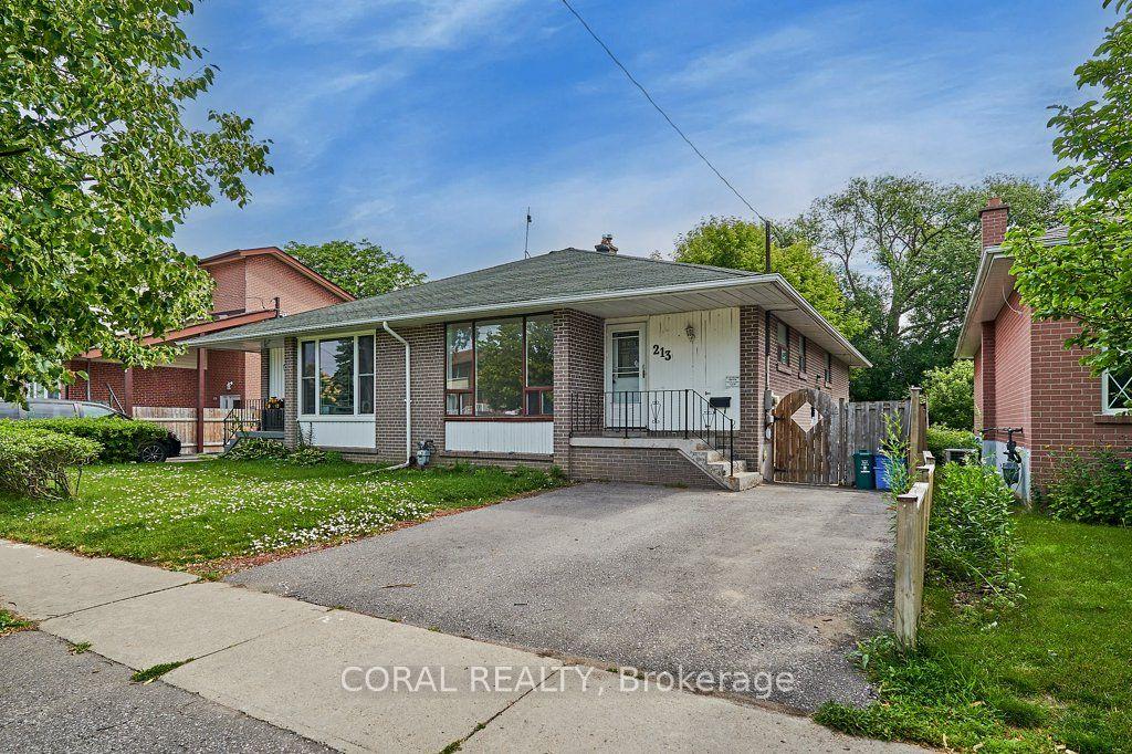 213 Cabot Street, Oshawa — Semi-Detached for lease, photo 1