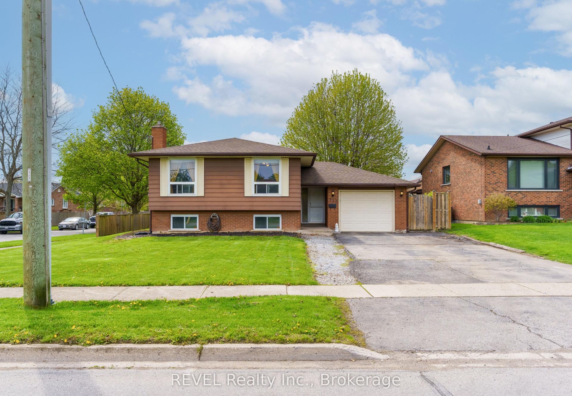 733 Clare Avenue — photo 1