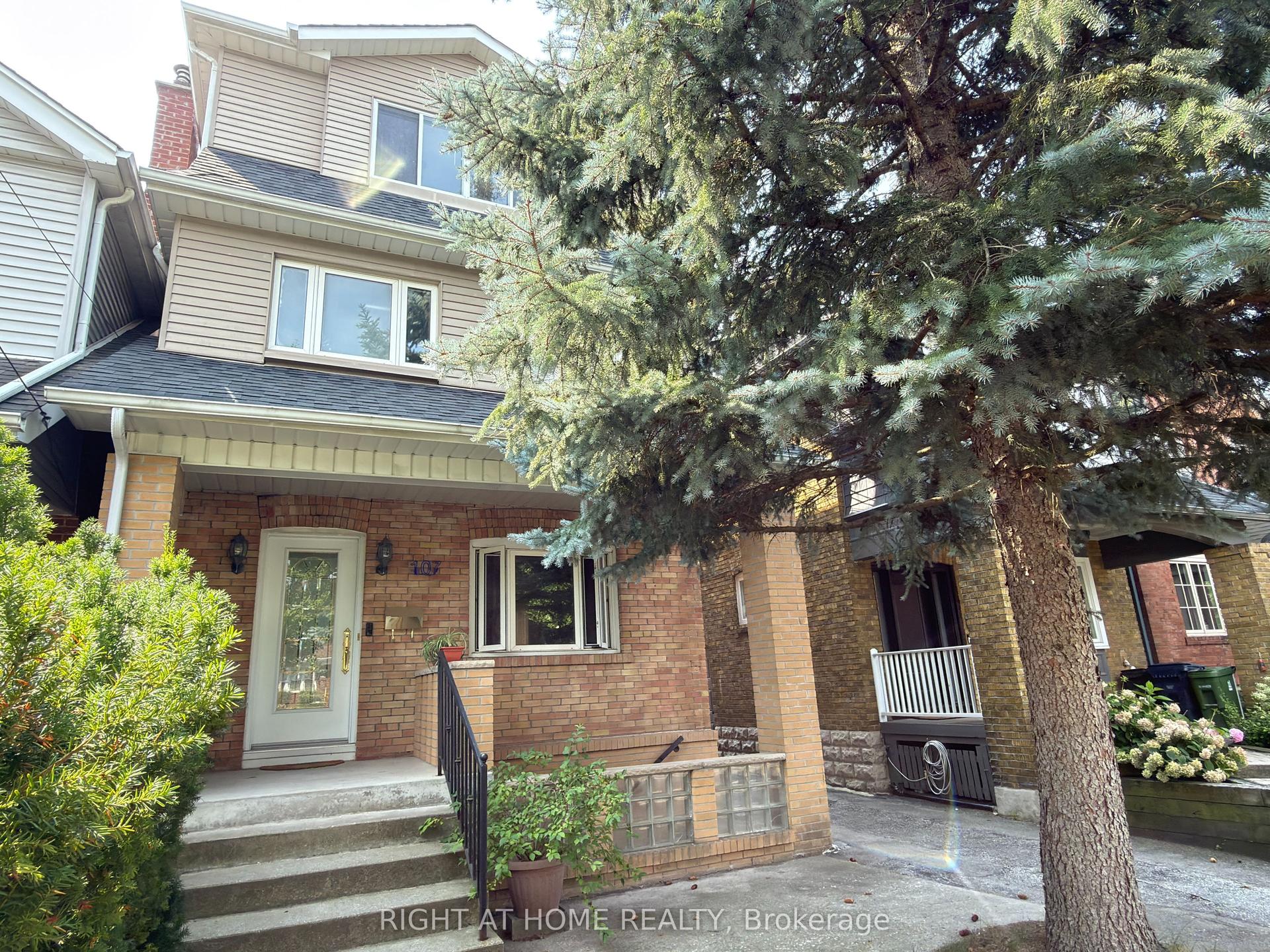 107 Melrose Avenue, Toronto — Detached for lease, photo 1