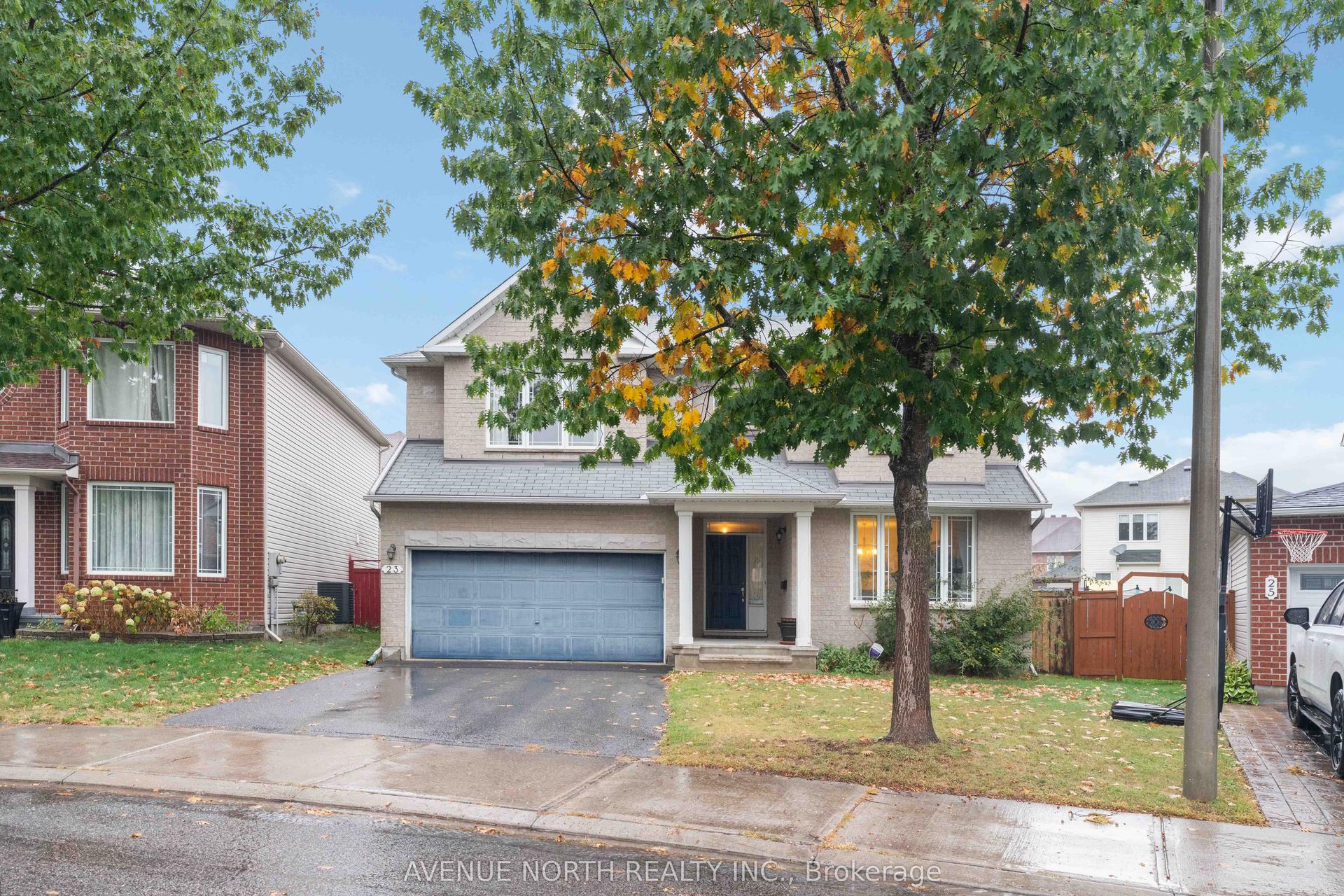 23 Hearthstone Place, Barrhaven — Detached for sale, photo 1