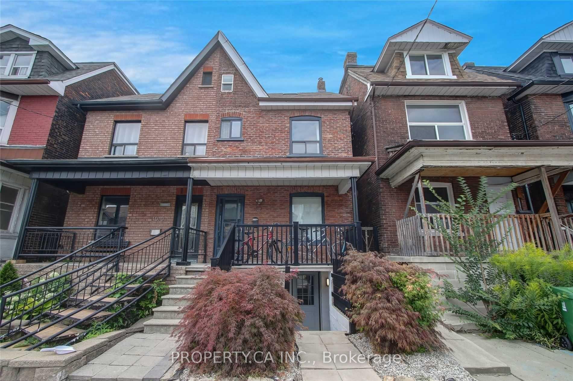 1012 Ossington Avenue Lower #Lower — photo 1