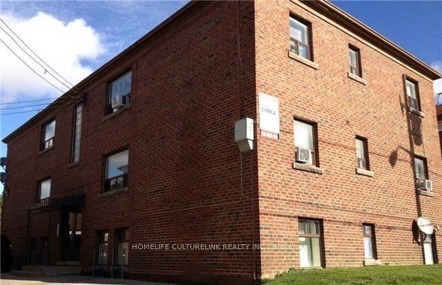 2904 St Clair Avenue E — photo 1