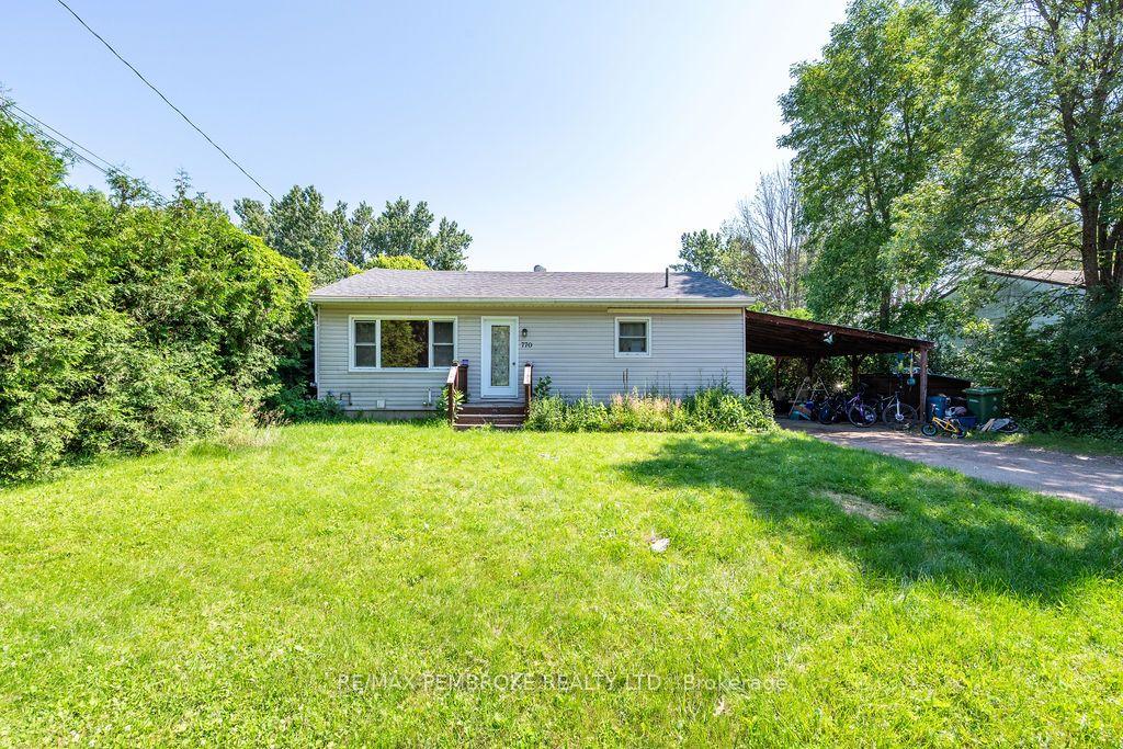 770 Mcguire Street, Petawawa — Detached for sale, photo 1