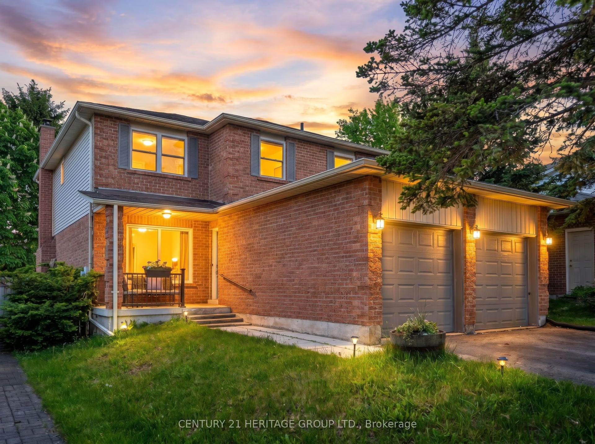 228 Billings Crescent — photo 1
