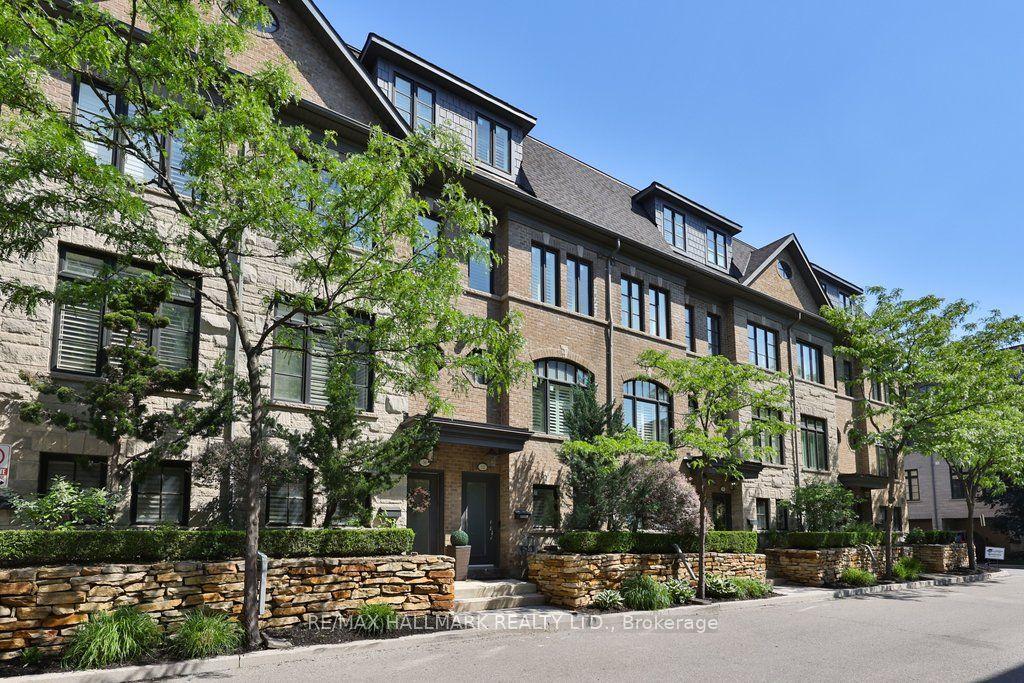 32 Lobo Mews — photo 1