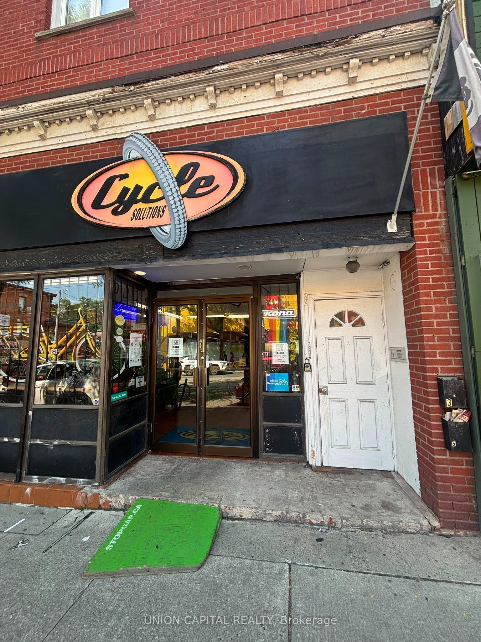 444 Parliament Street, Toronto — Multiplex for lease, photo 1