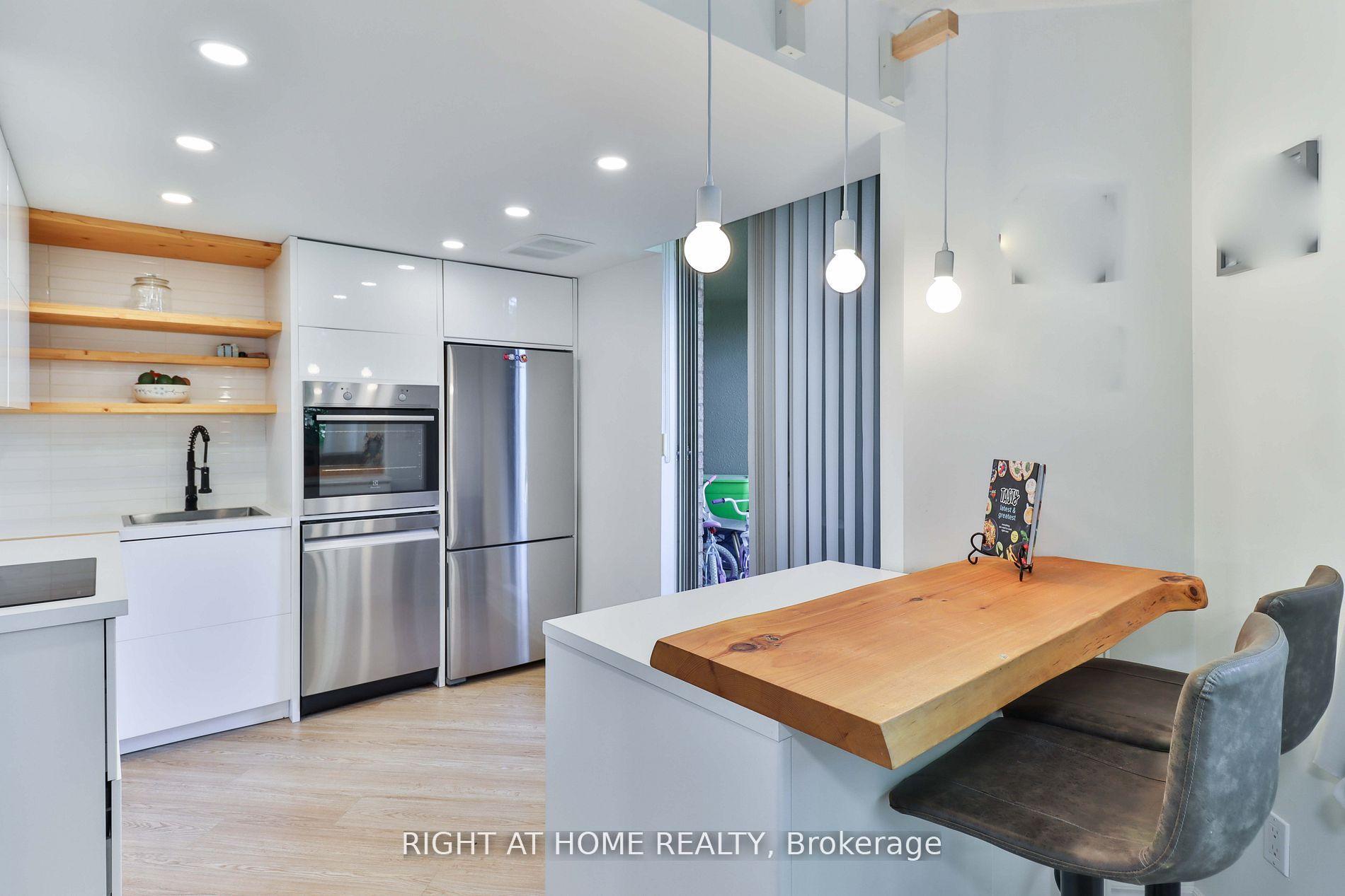 1210 Don Mills Road 206 #206 — photo 1