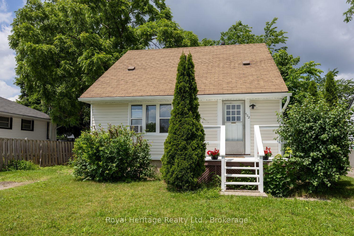 722 Gillespie Avenue, Peterborough — Detached for sale, photo 1