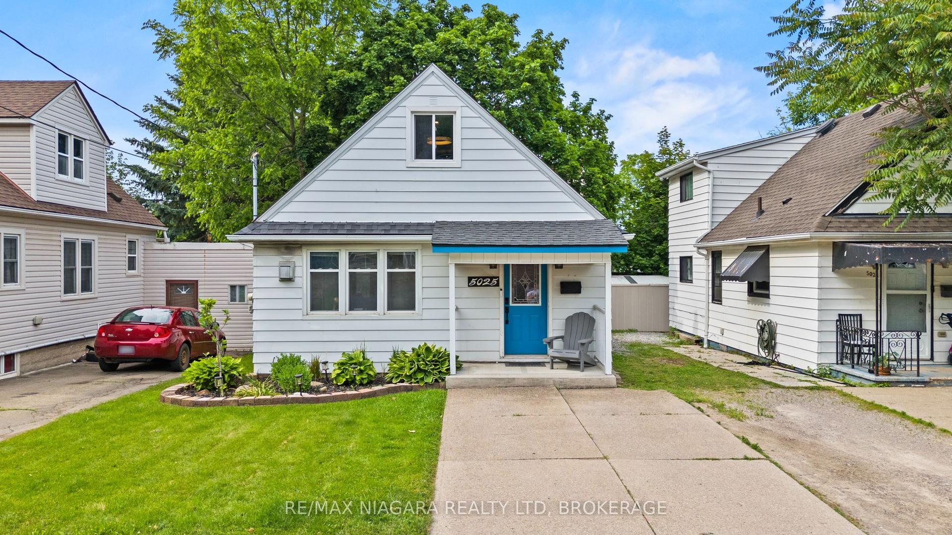 5025 ALBERT Street — photo 1