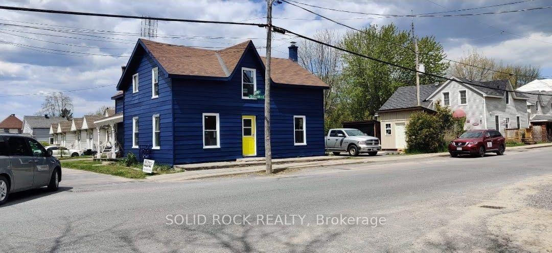 201 Clothier St Street E — photo 1