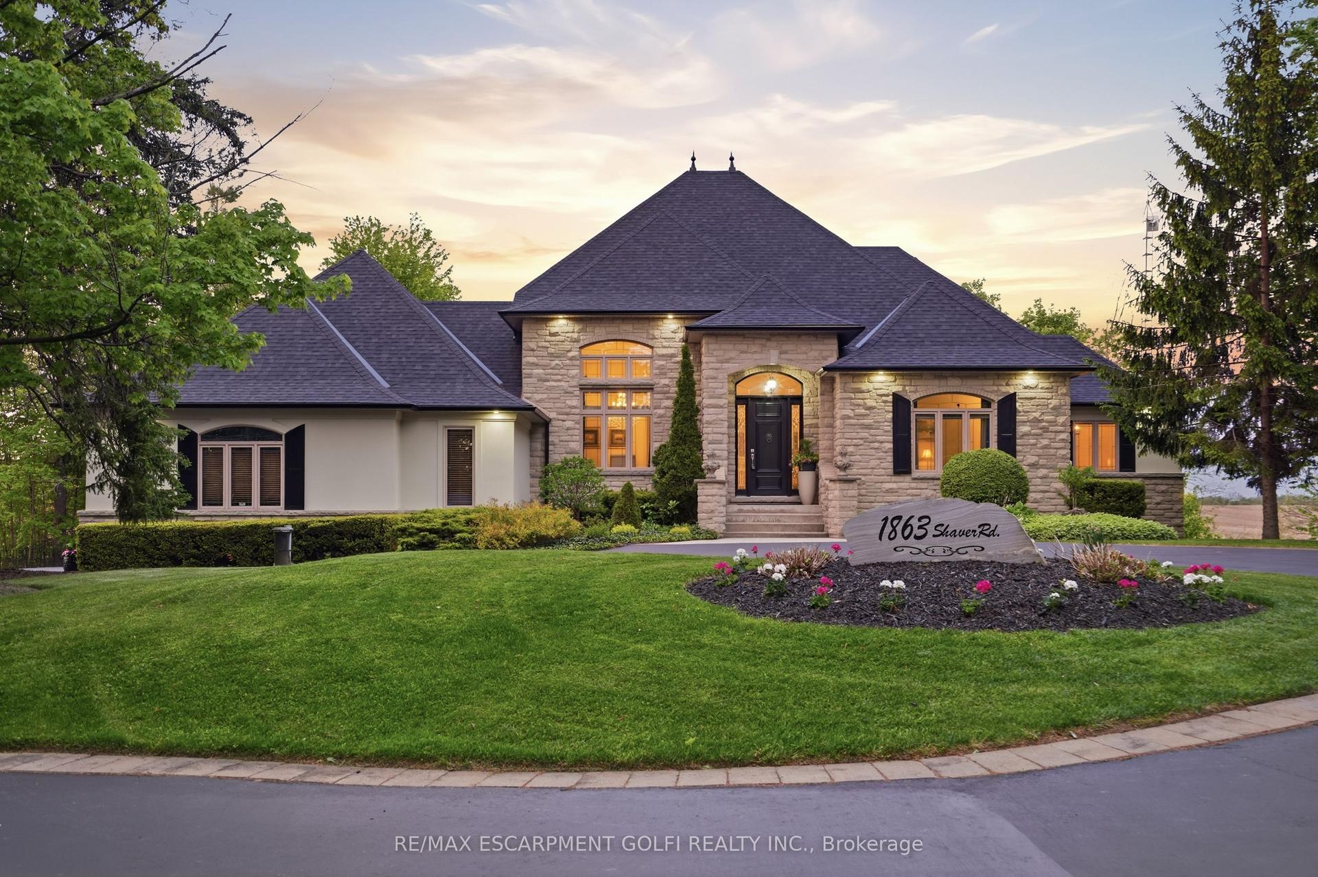 1863 Shaver Road, Hamilton — Detached for sale, photo 1
