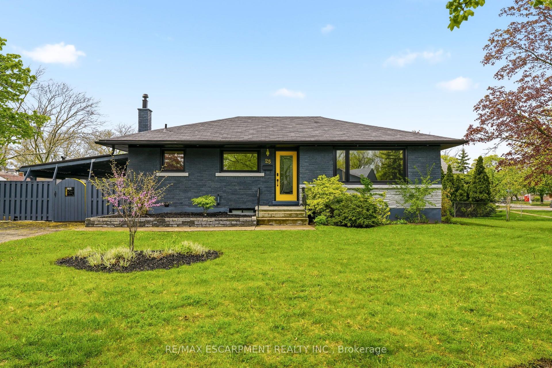 25 Briarsdale Drive — photo 1